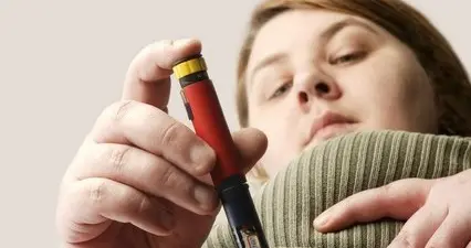 首批医保双靶点创新降糖药物应用，糖尿病患者新选择，受益多多