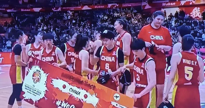 宫鲁鸣长期带队中国女篮难以重返世界第二