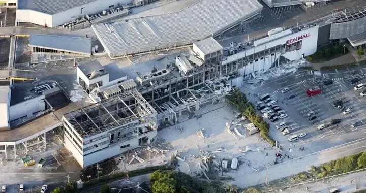 日本熊本强震后发生剧烈爆炸，一大型购物中心坍塌，有多人被困