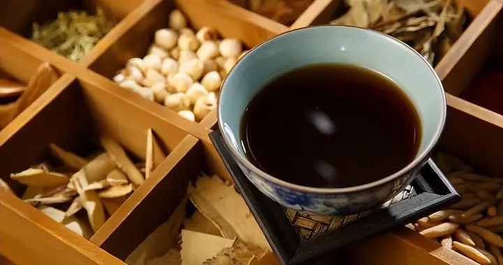 阴虚火旺人干瘦？用好这味补阴王，五脏之阴都能补！