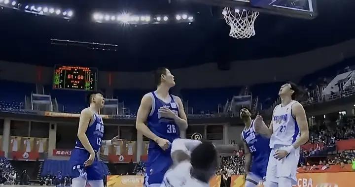 95比90险胜青岛！周琦一句话戳心，北汽赢球却藏隐忧