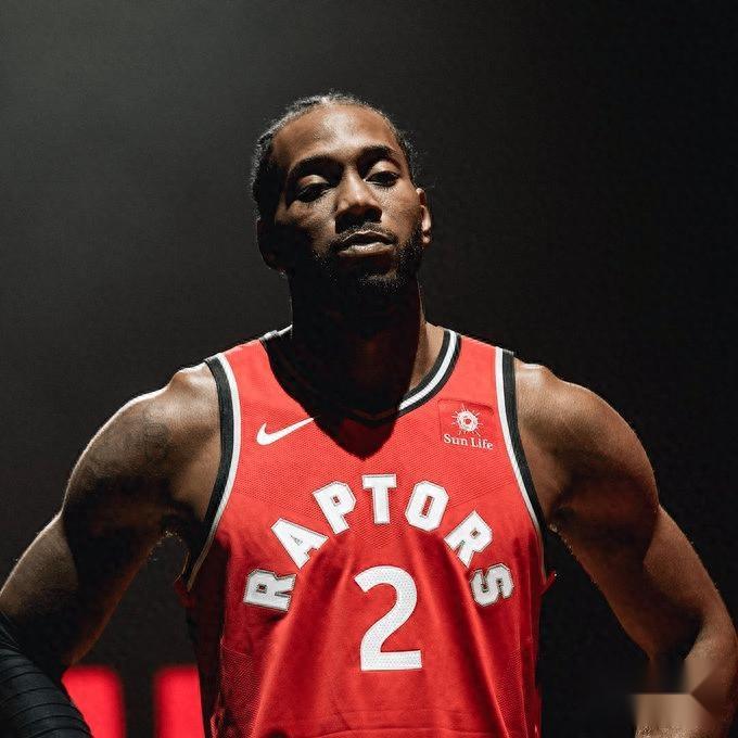 ESPN刚说快船没事，NBA转头就发声明打脸，小卡那份2800万代言合...