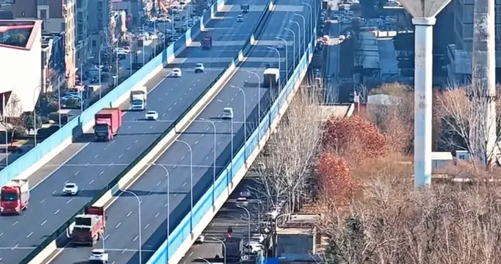 通车多年路灯却“失明”！官方详解郑州G310祥云路段路灯不亮根源