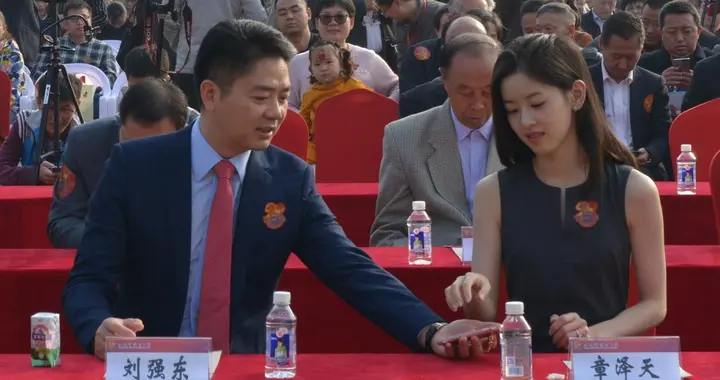 10岁才第一次见到电灯，那个宿迁农村娃如何点亮中国电商版图？