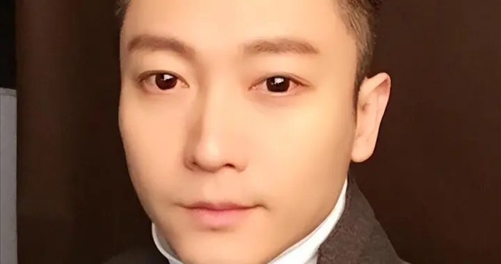 又一劣迹艺人捞金失败！评论翻车、演出遭抵制，官媒锐评戳他心窝