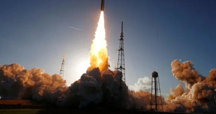 中美登月竞争激烈！美四名宇航员告别地球，开启10天生死征程