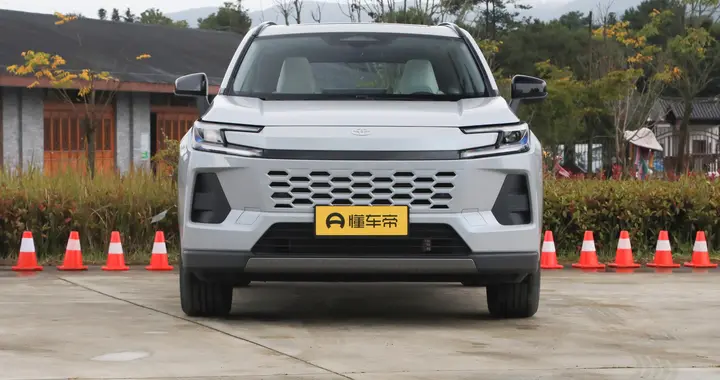 油车不落伍，只是变慢了！试驾全新换代威兰达，体验真油电同强