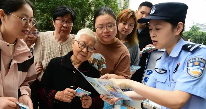 【刑事法律】案件到检察院、到法院，家属分别要做什么？
