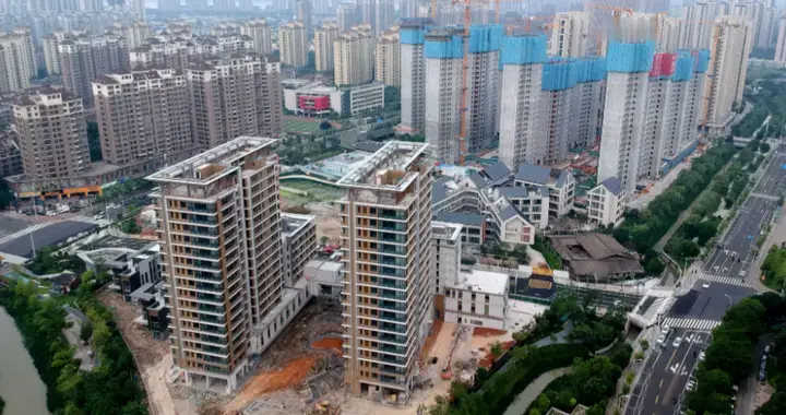 2026年，如果房价继续下跌，中国近一半的家庭或将面临3个大麻烦