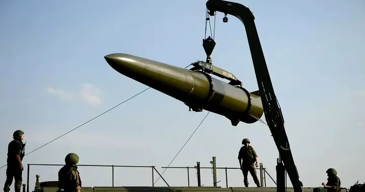 一句话点着火，日本核话题又被捅破了