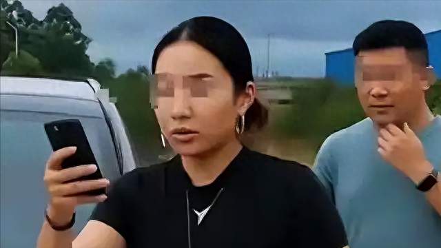 亮证姐被拘细节：顺手亮证，已被抓获；平头哥全名曝光……