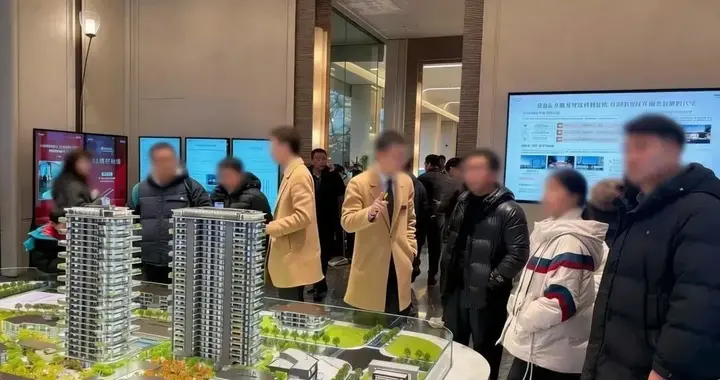 火热的小阳春，房价涨了?还是跌了？