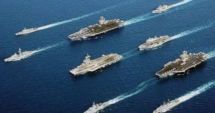 别被“美国崩溃论”骗了！这3张王牌没丢，它还是全球头号玩家！