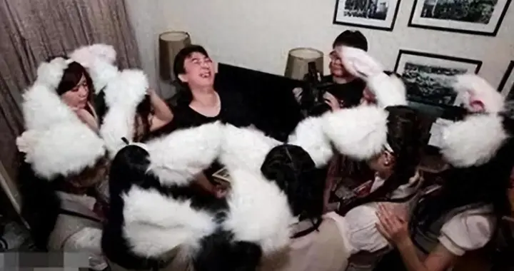 陪玩陪睡算什么？王晶公开爆舒淇“猛料”，关晓彤也被牵连