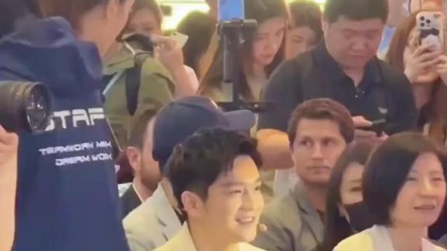 在田间：看东哥帅不帅就完了，实力先放一放