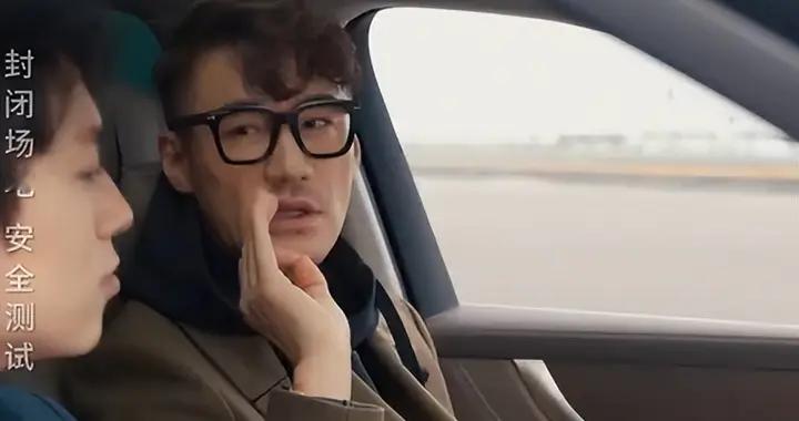 从麋鹿测试到鸿蒙座舱，问界M9为何赢得精英圈层青睐？