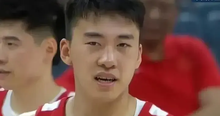 暑期生篮球场施手段 俊杰郎亚洲杯占鳌头