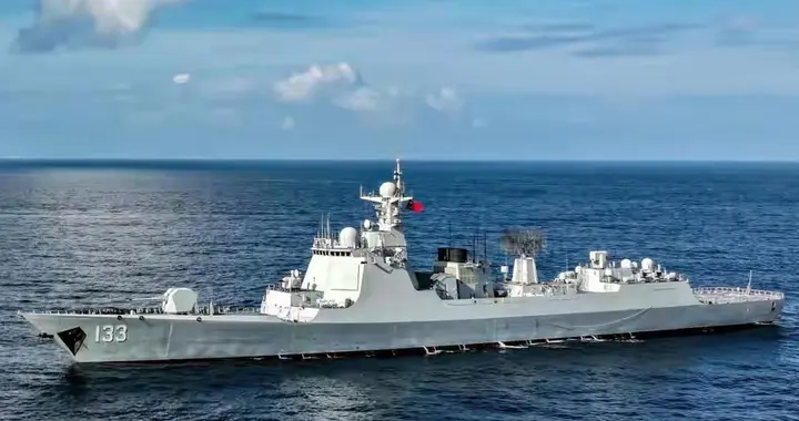 日本军舰穿航台湾海峡后，中国军舰紧接着就去了日本家门口