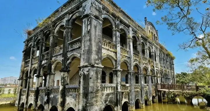 广西博白“民国传奇洋楼”，浸水100年不倒，原因竟是打了木桩？