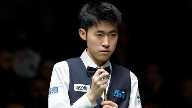 生活放大镜：23岁小将打服前世界冠军！一