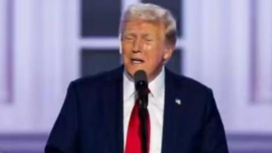 山有炑羲：特朗普曾经在采访时表示：如果中