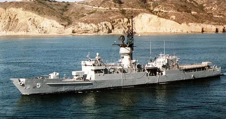 美军斯坦因号遇袭谜案：凶手竟是30米巨型乌贼？