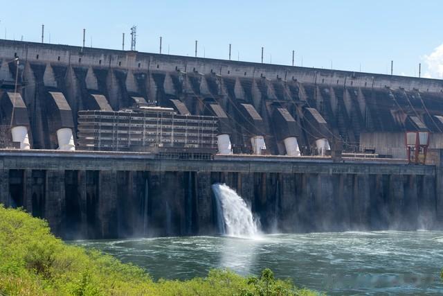 伊泰普水电站：巴拉那河上的电力巨擘