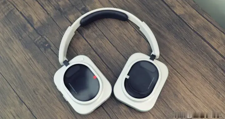 Nothing Headphone 1 Pro 体验评测：颜值之外，它...