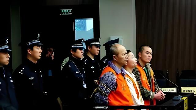 黑句本：讲述消失的夫妻“温凉河惨案”时