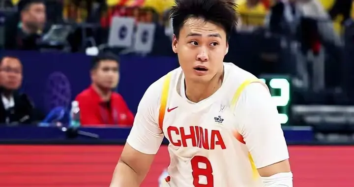 男篮世预赛！国家队后卫线大名单预测。个人认为，六名球员入选。