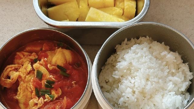 乡村五妹妹：我嫂子的单位离我妈家也就两站