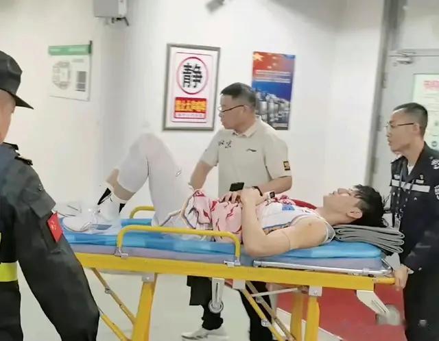 北京首钢 钢铁战士攻克“闹他”主场