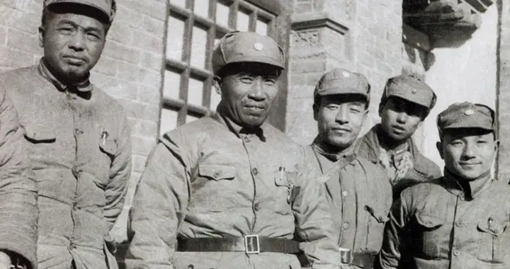 兰州城破后，2000马家军随即跳入黄河，彭德怀：14年血债结清了