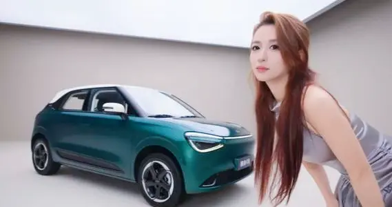 5.88万卷疯了丨无框车门+540°全景影像，纳米01凭什么吸引消费者