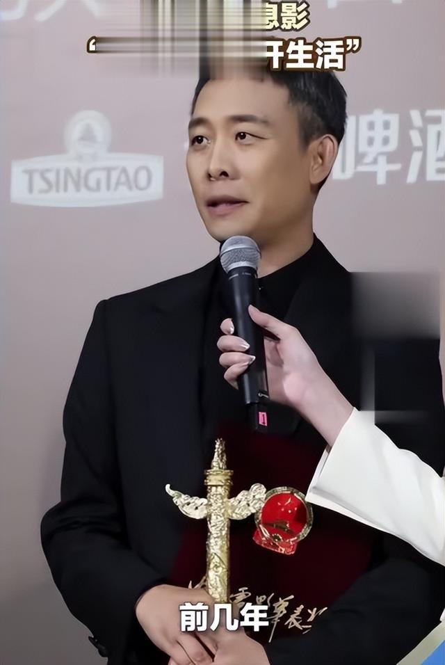 张译二封华表影帝，却宣布暂时息影，背后的原因让人意外