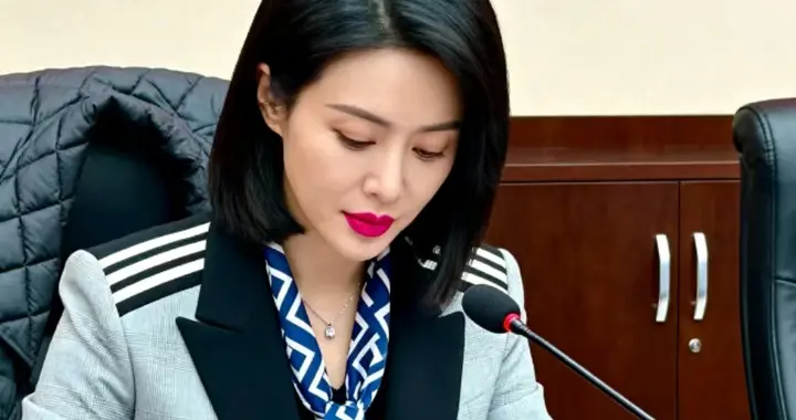 别让拼命变成一场人财两空的豪赌！一位女中层半生给所有人提个醒