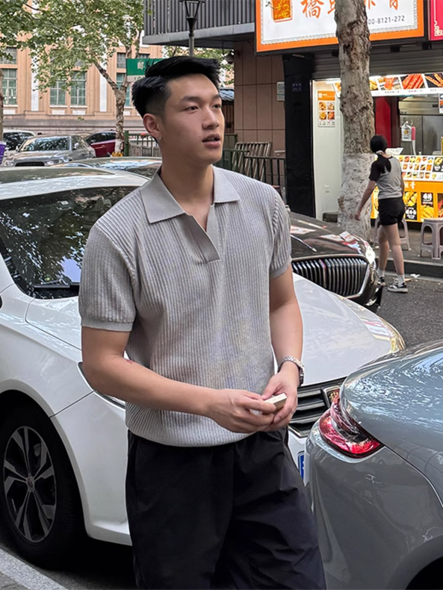 灰色坑条v领polo衫短袖男款夏季老钱风