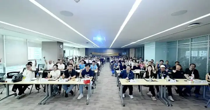 离开社区的这两年，我以为自己不需要它了