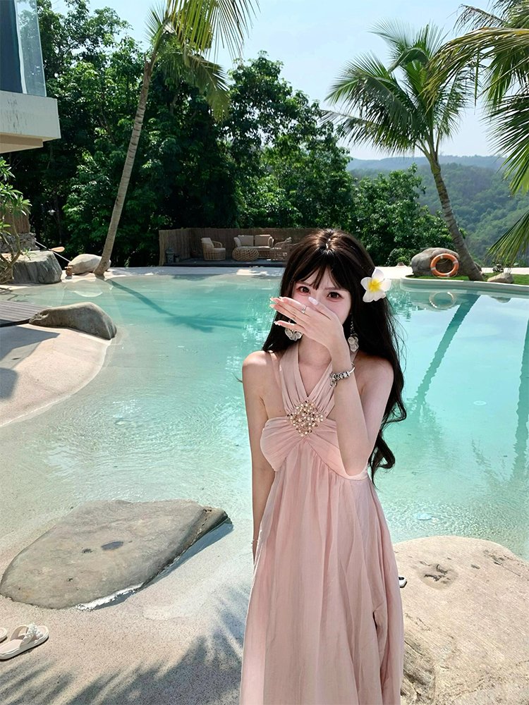海边度假绝美吊带粉色挂脖吊带连衣裙女