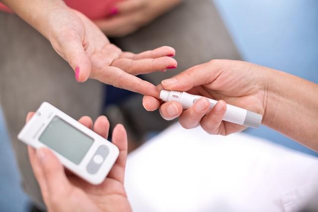 血糖超标，身体会“通风报信”？如果有这6个表现，尽量别忽视