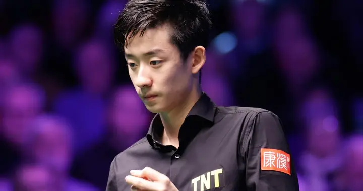 斯诺克威尔士公开赛：4强出炉，吴宜泽德比胜出，单骑闯关半决赛