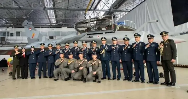 印尼接收首批3架阵风，歼10何时能交付？先不要高兴太早了