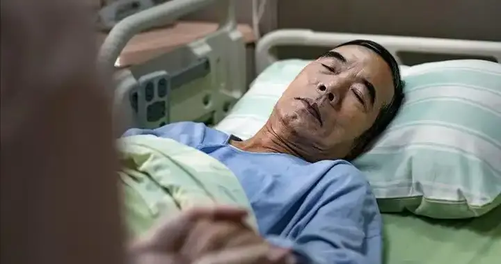 五十岁大哥尿毒症去世，平时勤喝水爱运动，医生：5事做过头了