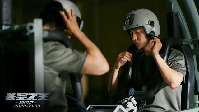 豆瓣7.0！《长空之王》口碑领跑五一档，总票房第一，评论数最少