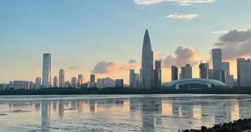 深圳，挤满了来自海外的视频博主们