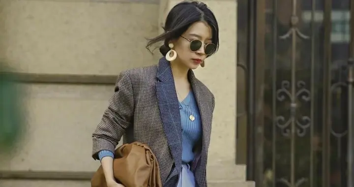 打破年龄枷锁，这样穿让你逆龄10岁，越看越年轻，洋气又好看