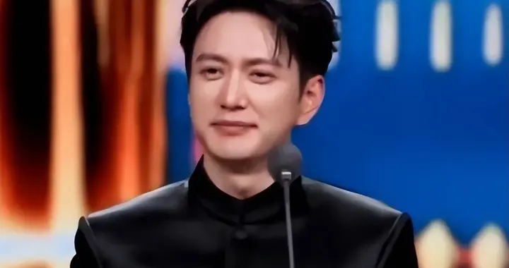 央视怒批！目不识丁、洋相百出，难怪获奖的是他，冯远征没说错