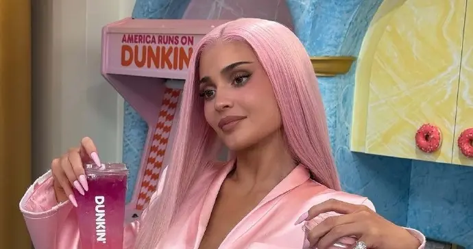 粉色芭比！Kylie Jenner超美新图