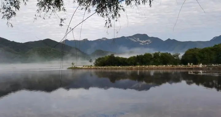 以后别说当今没有好诗了，这两首原创诗无疑是今人写诗的天花板