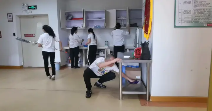 敬老护老暖人心 爱眼科普传健康